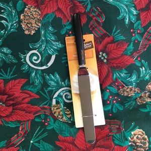 Baker’s Secret icing spatula
